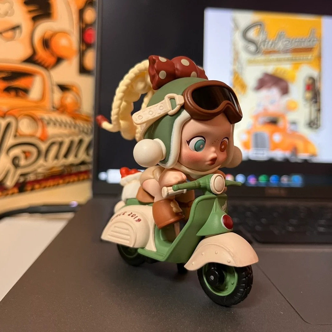 POP MART AUTHENTIC - Skullpanda Laid Back Tomorrow Series Designated Figure