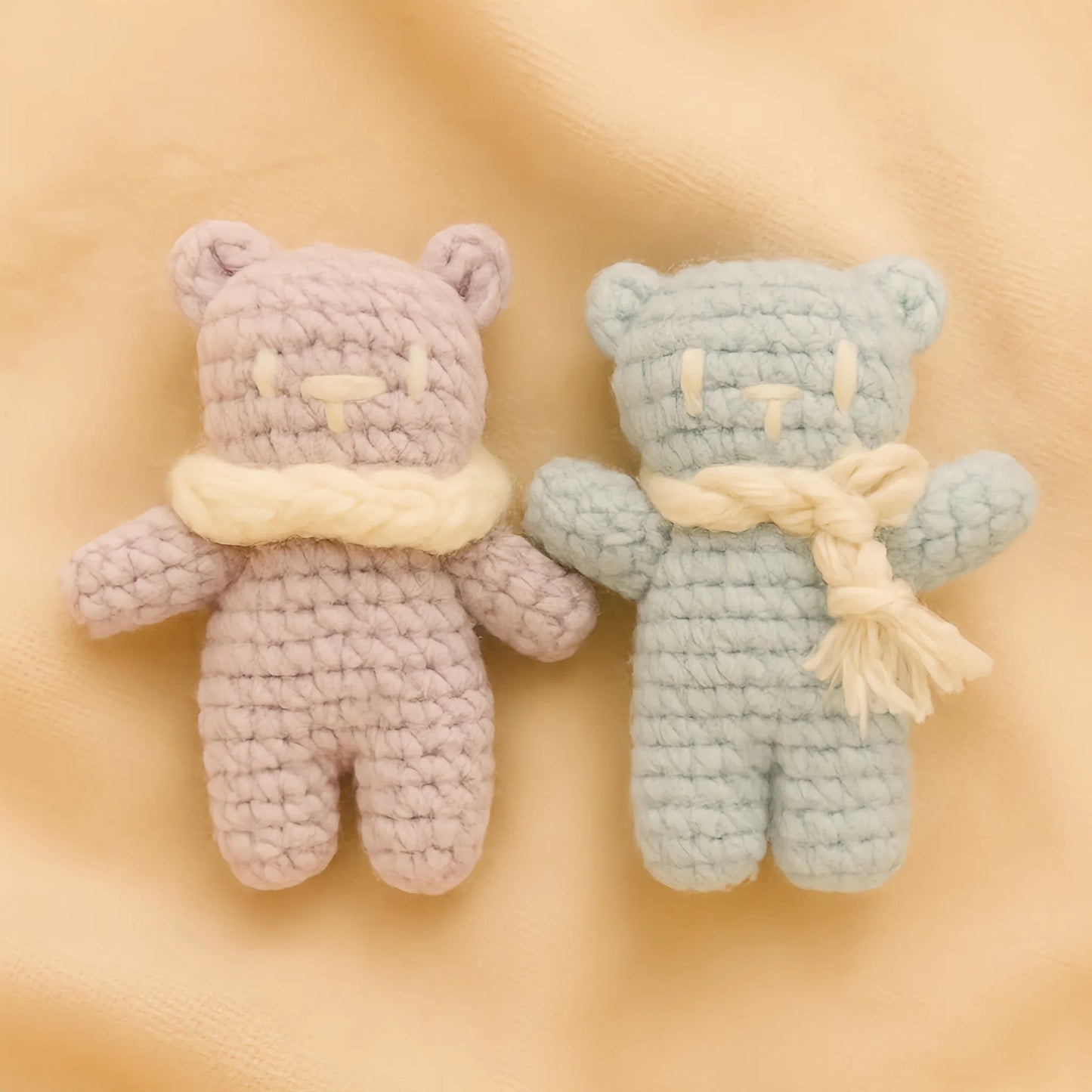 Kawaii Teddy Bear & Flower Bag Charm - Pattern Crochet Amigurumi Keychain PDF Tutorial | DIY Crochet Tutorial
